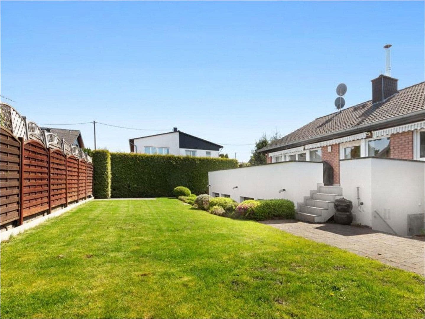 house for sale, 154 m², Weimarer Strasse 61, Bornheim, North Rhine-Westphalia house for sale, 154 m², Weimarer Strasse 61, Bornheim, North Rhine-Westphalia