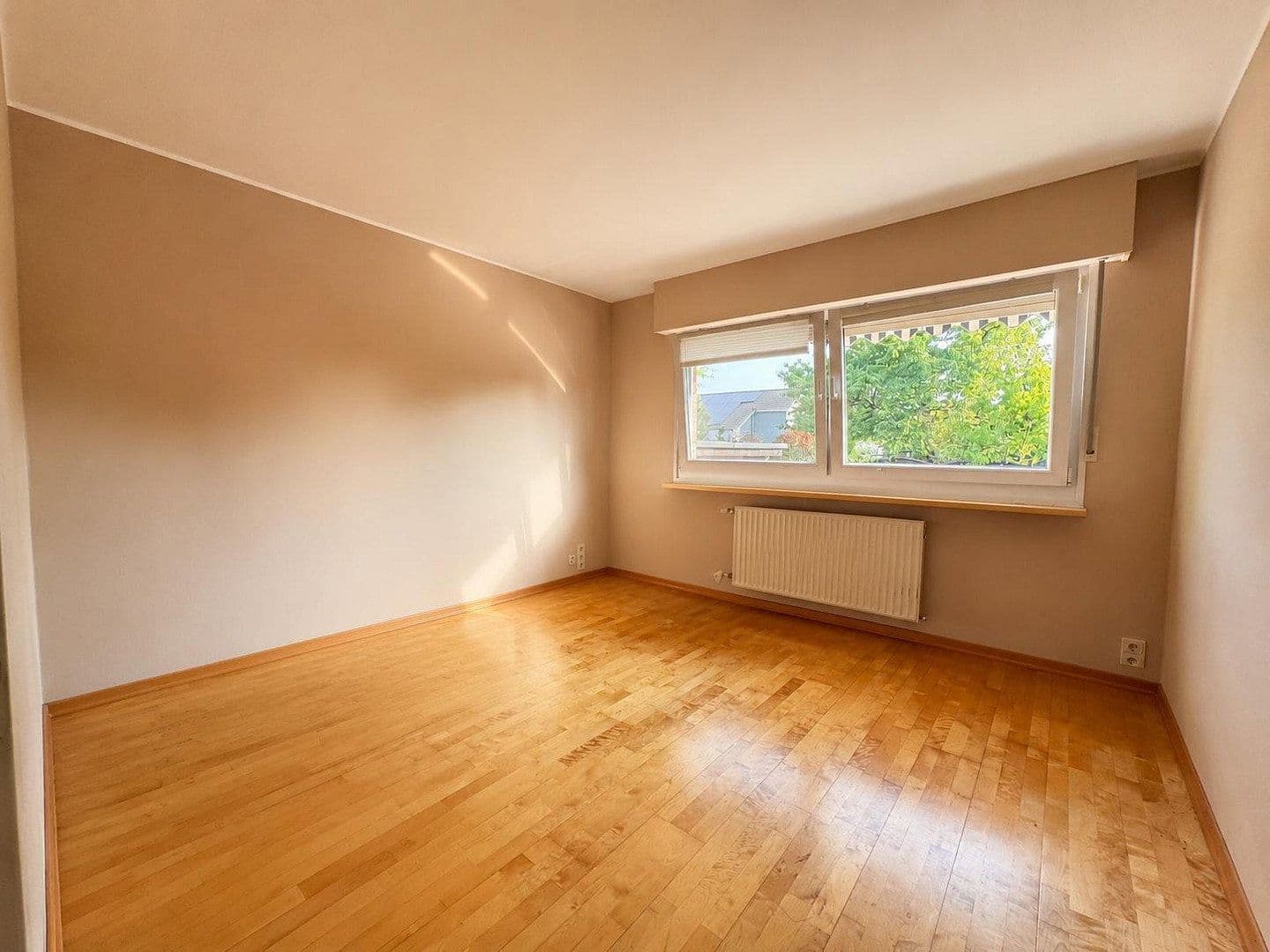house for sale, 154 m², Weimarer Strasse 61, Bornheim, North Rhine-Westphalia house for sale, 154 m², Weimarer Strasse 61, Bornheim, North Rhine-Westphalia