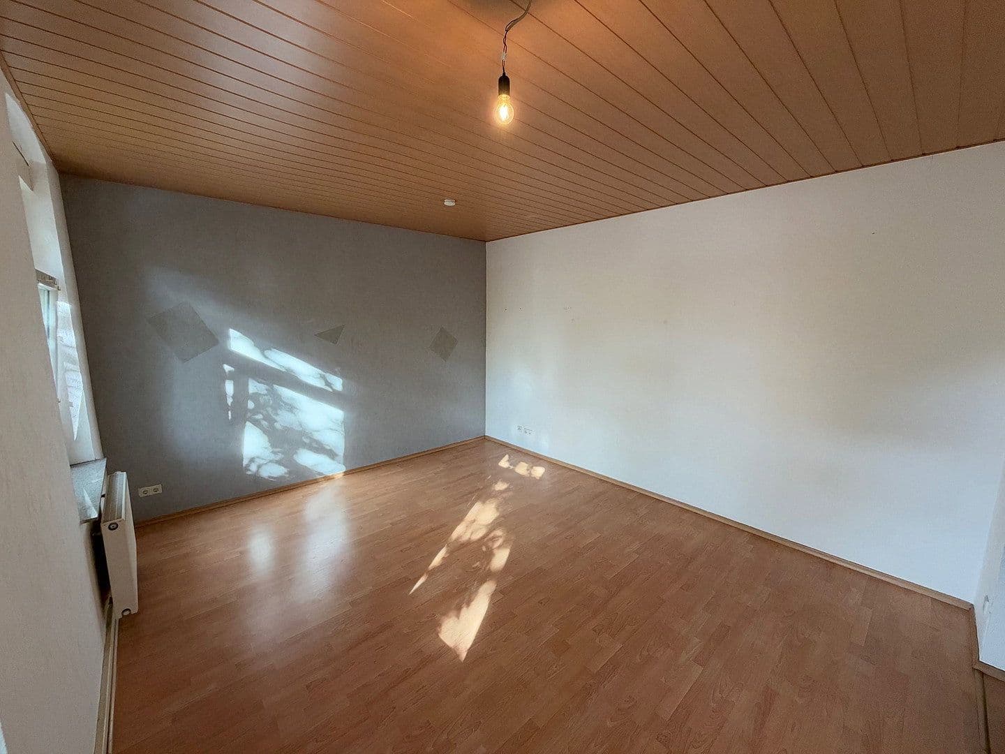 2 bedroom with open-plan kitchen flat to rent, 77 m², Krefeld, North Rhine-Westphalia 2 bedroom with open-plan kitchen flat to rent, 77 m², Krefeld, North Rhine-Westphalia