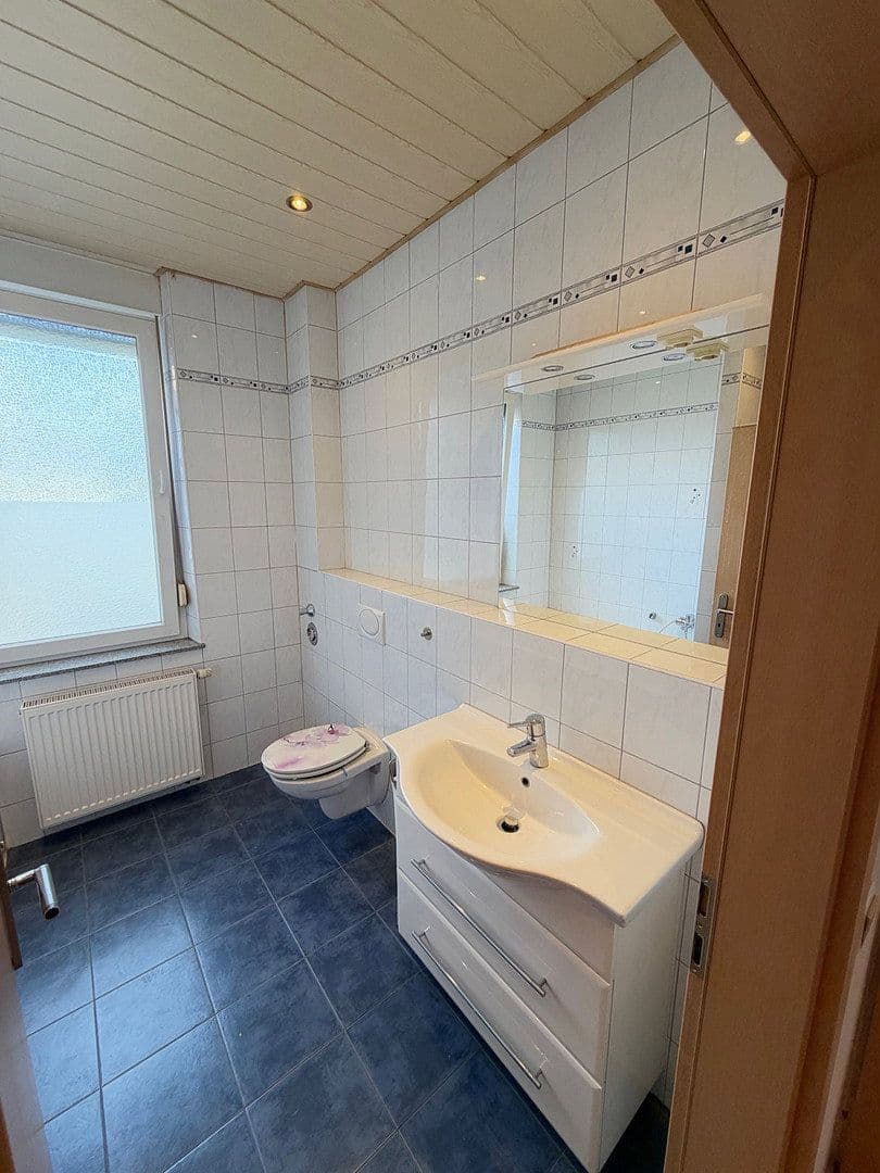2 bedroom with open-plan kitchen flat to rent, 77 m², Krefeld, North Rhine-Westphalia 2 bedroom with open-plan kitchen flat to rent, 77 m², Krefeld, North Rhine-Westphalia