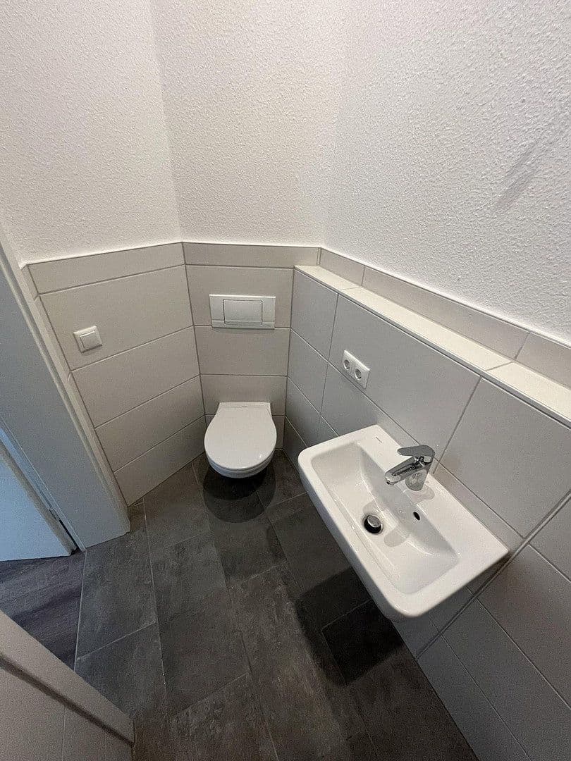 house for sale, 423 m², Innere Schneeberger Straße 19, Zwickau, Saxony house for sale, 423 m², Innere Schneeberger Straße 19, Zwickau, Saxony