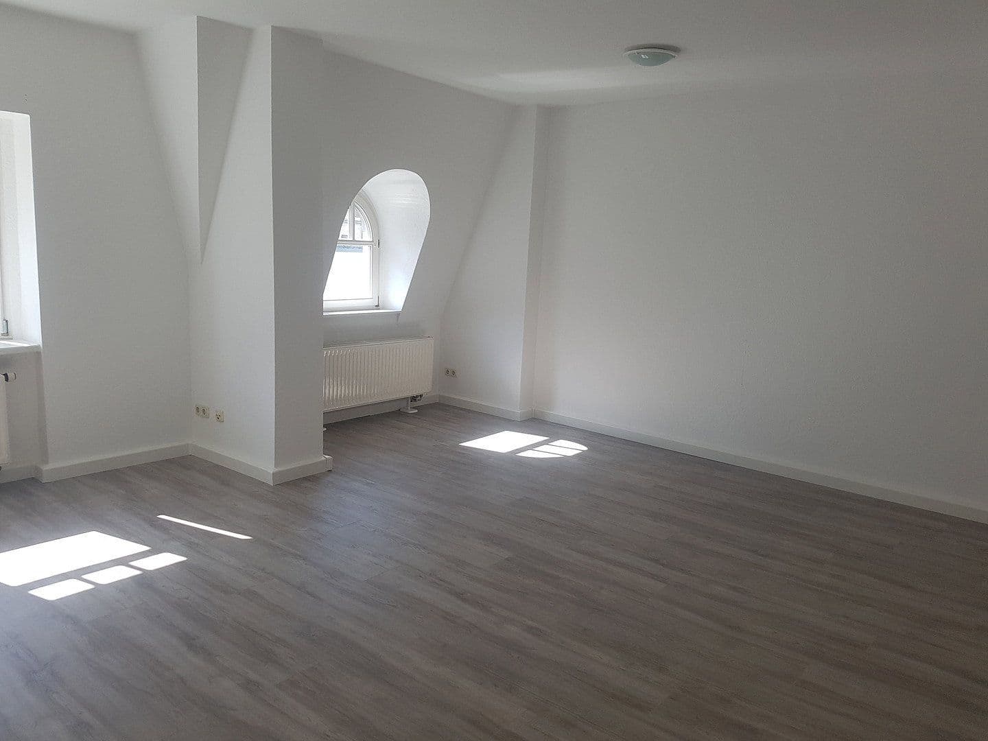 house for sale, 423 m², Innere Schneeberger Straße 19, Zwickau, Saxony house for sale, 423 m², Innere Schneeberger Straße 19, Zwickau, Saxony