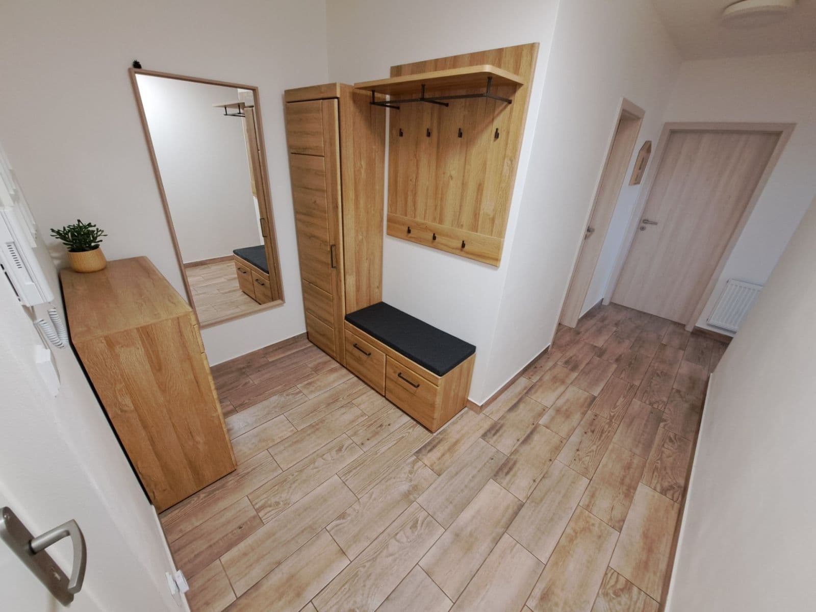 2 bedroom with open-plan kitchen flat to rent, 76 m², Želetická, Prague, Prague 2 bedroom with open-plan kitchen flat to rent, 76 m², Želetická, Prague, Prague