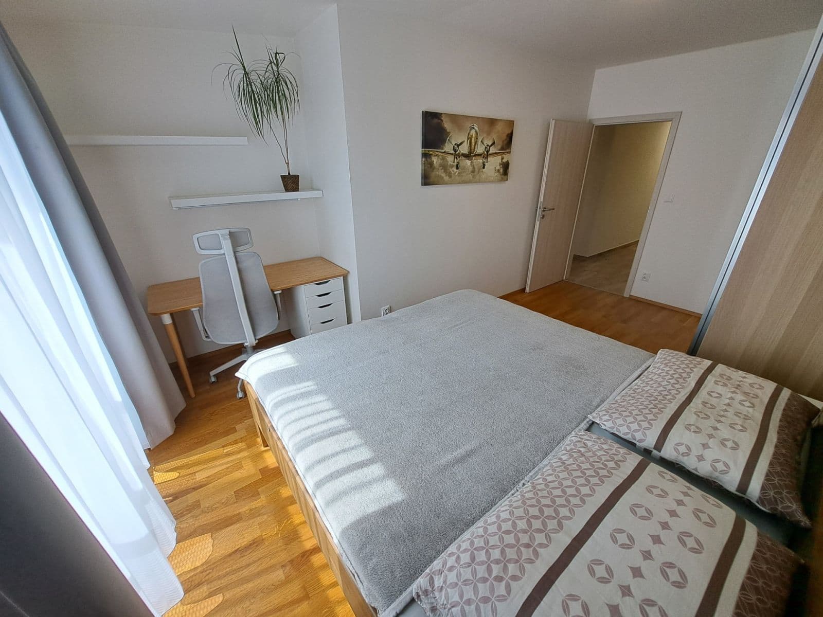2 bedroom with open-plan kitchen flat to rent, 76 m², Želetická, Prague, Prague 2 bedroom with open-plan kitchen flat to rent, 76 m², Želetická, Prague, Prague