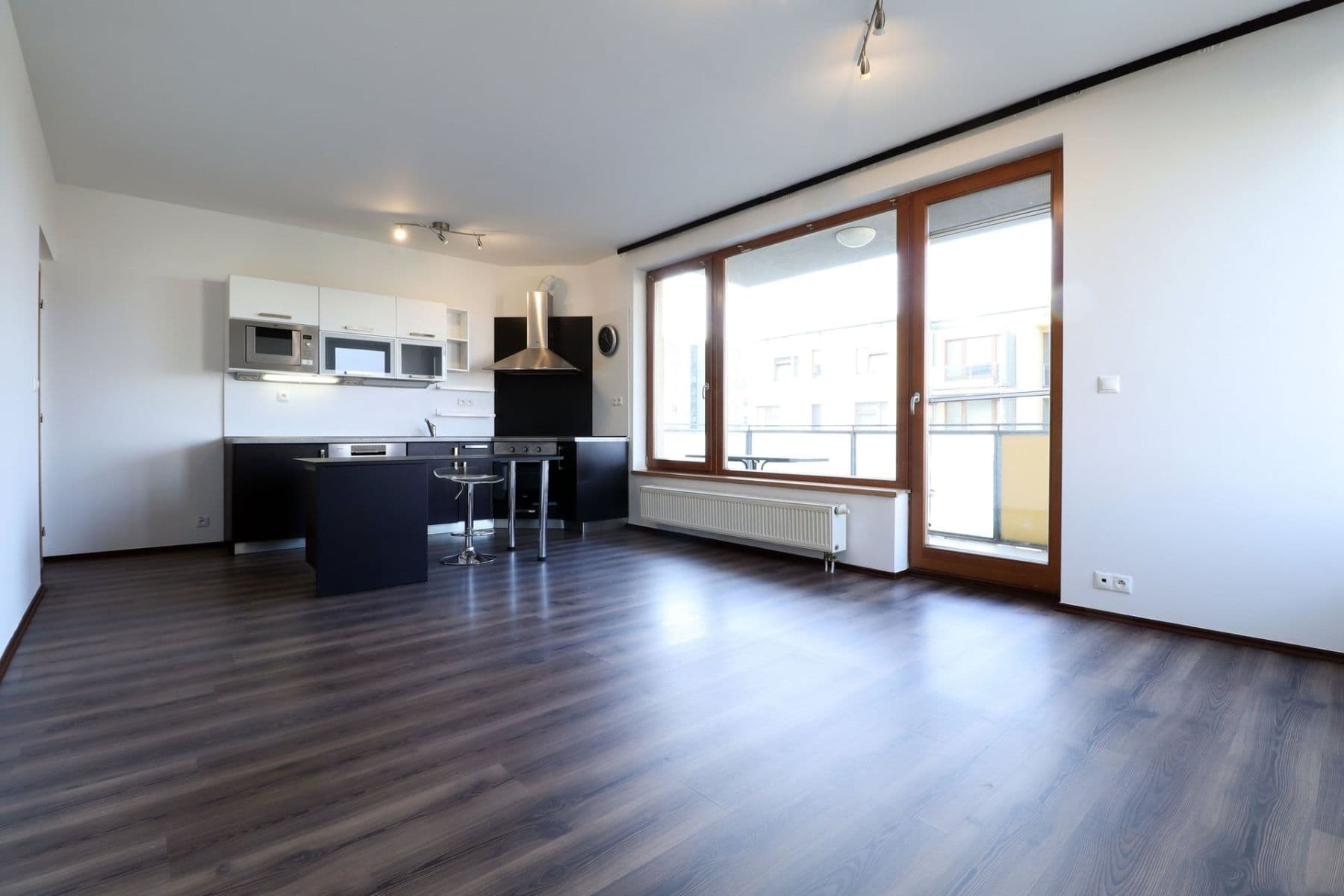 2 bedroom with open-plan kitchen flat to rent, 79 m², Nepelova, Prague, Prague 2 bedroom with open-plan kitchen flat to rent, 79 m², Nepelova, Prague, Prague