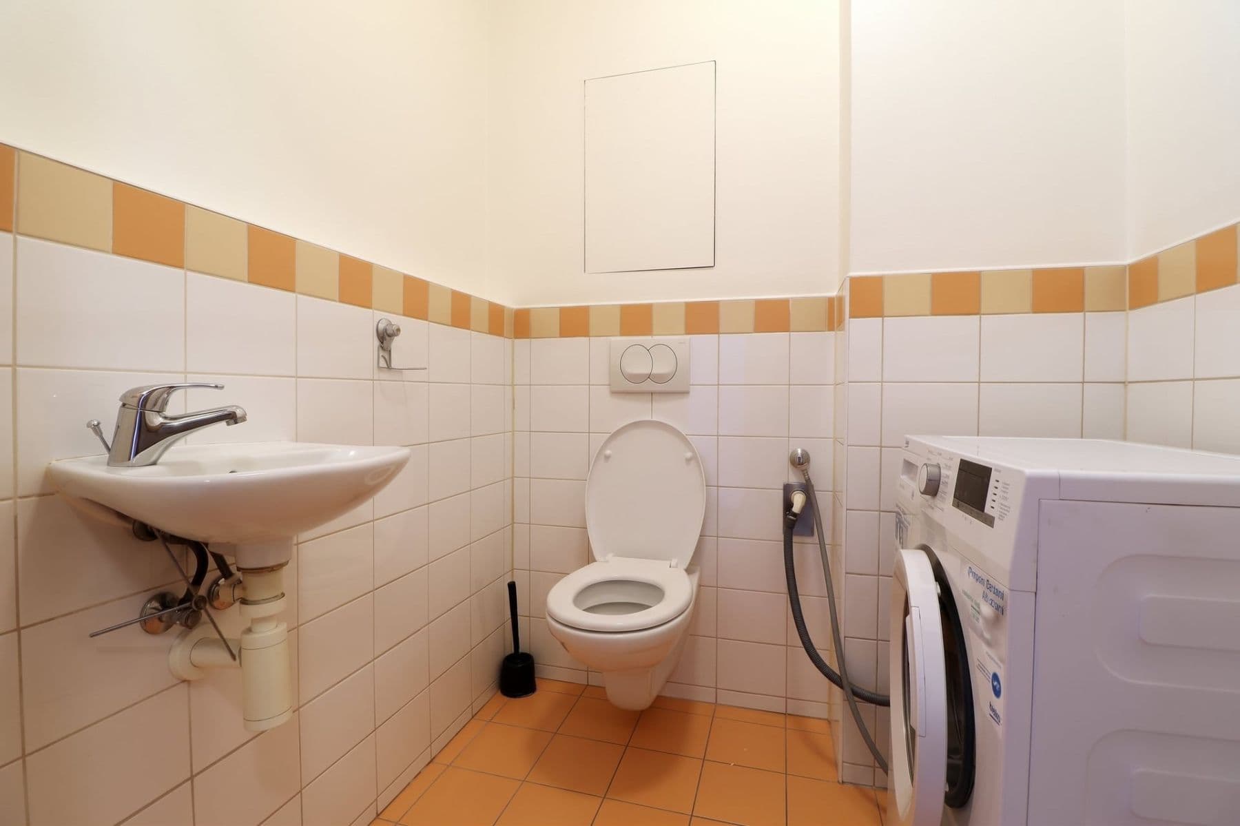 2 bedroom with open-plan kitchen flat to rent, 79 m², Nepelova, Prague, Prague 2 bedroom with open-plan kitchen flat to rent, 79 m², Nepelova, Prague, Prague