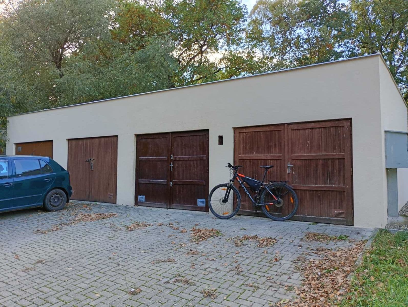 garage to rent, 13 m², Karlická, Černošice, Středočeský Region garage to rent, 13 m², Karlická, Černošice, Středočeský Region