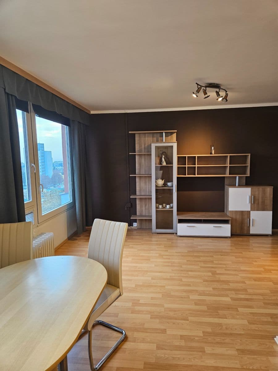 2 bedroom with open-plan kitchen flat to rent, 66 m², Třebenická, Prague, Prague 2 bedroom with open-plan kitchen flat to rent, 66 m², Třebenická, Prague, Prague