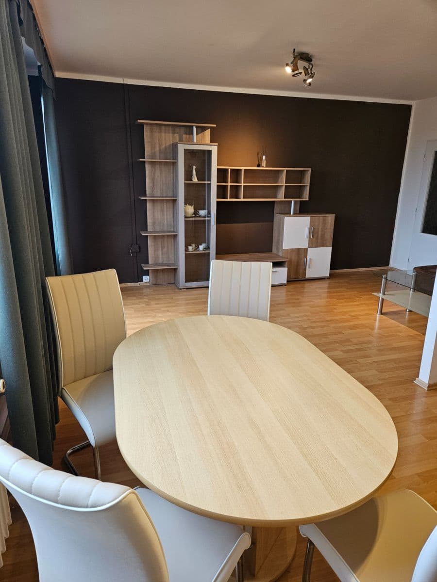 2 bedroom with open-plan kitchen flat to rent, 66 m², Třebenická, Prague, Prague 2 bedroom with open-plan kitchen flat to rent, 66 m², Třebenická, Prague, Prague