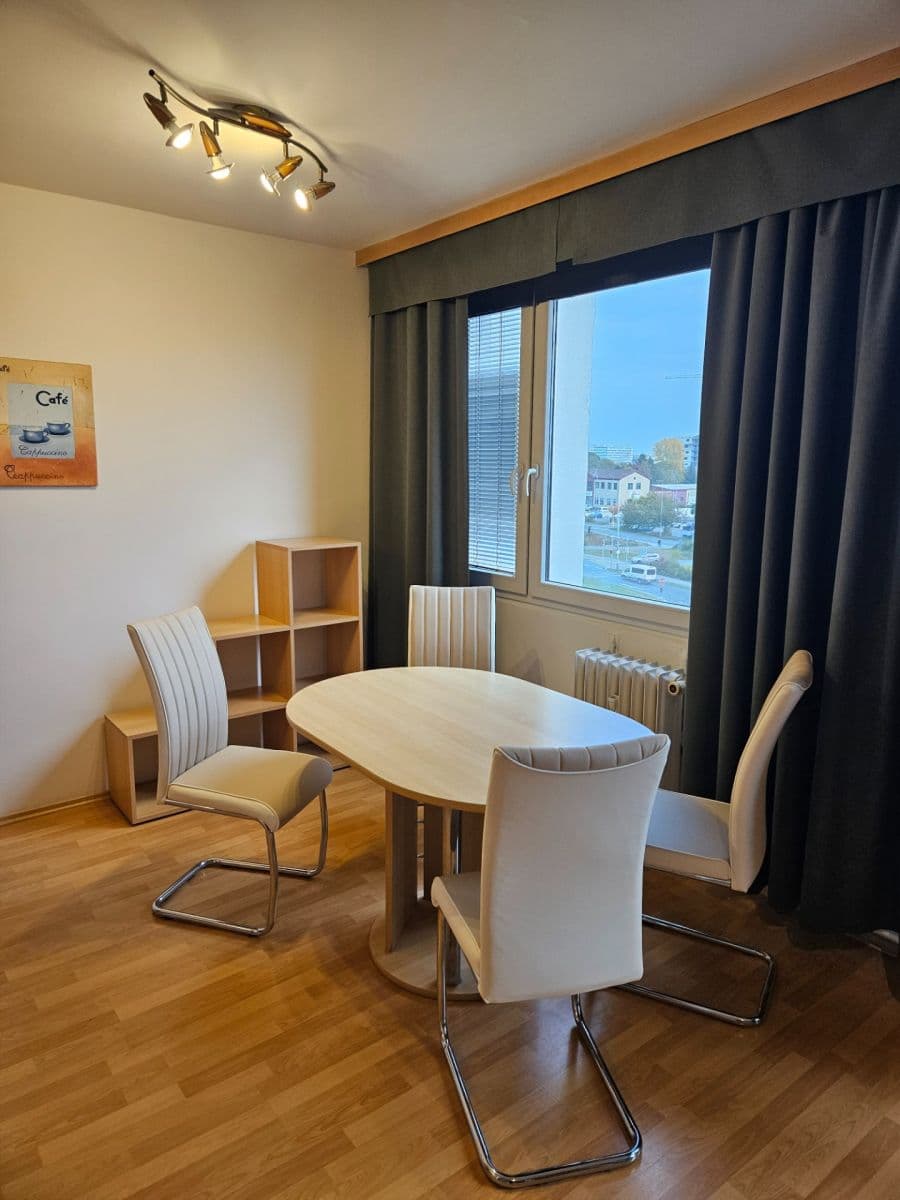 2 bedroom with open-plan kitchen flat to rent, 66 m², Třebenická, Prague, Prague 2 bedroom with open-plan kitchen flat to rent, 66 m², Třebenická, Prague, Prague