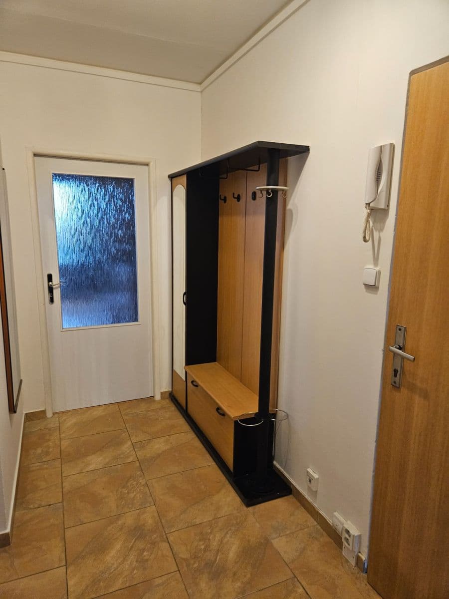 2 bedroom with open-plan kitchen flat to rent, 66 m², Třebenická, Prague, Prague 2 bedroom with open-plan kitchen flat to rent, 66 m², Třebenická, Prague, Prague