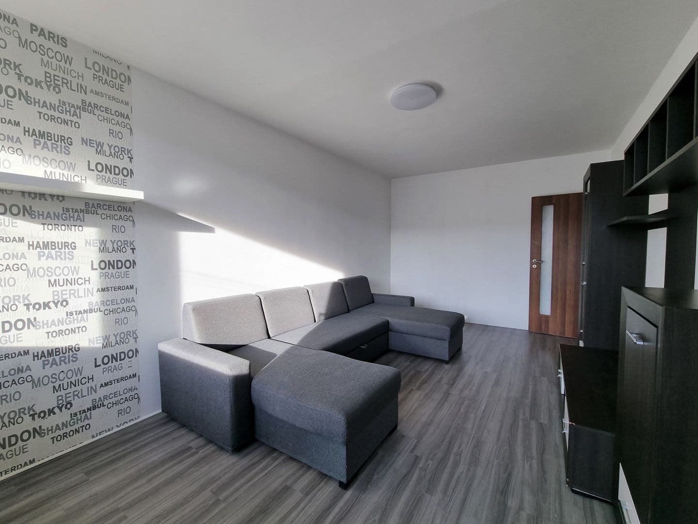 3 bedroom flat to rent, 64 m², Taussigova, Prague, Prague 3 bedroom flat to rent, 64 m², Taussigova, Prague, Prague