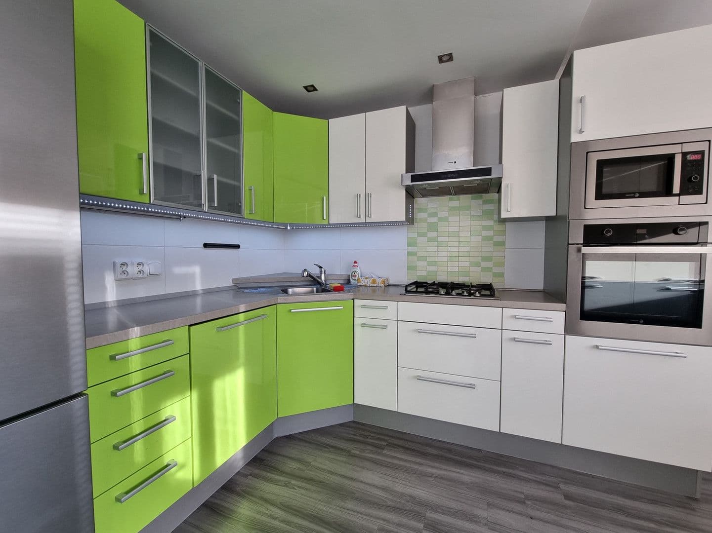 3 bedroom flat to rent, 64 m², Taussigova, Prague, Prague 3 bedroom flat to rent, 64 m², Taussigova, Prague, Prague