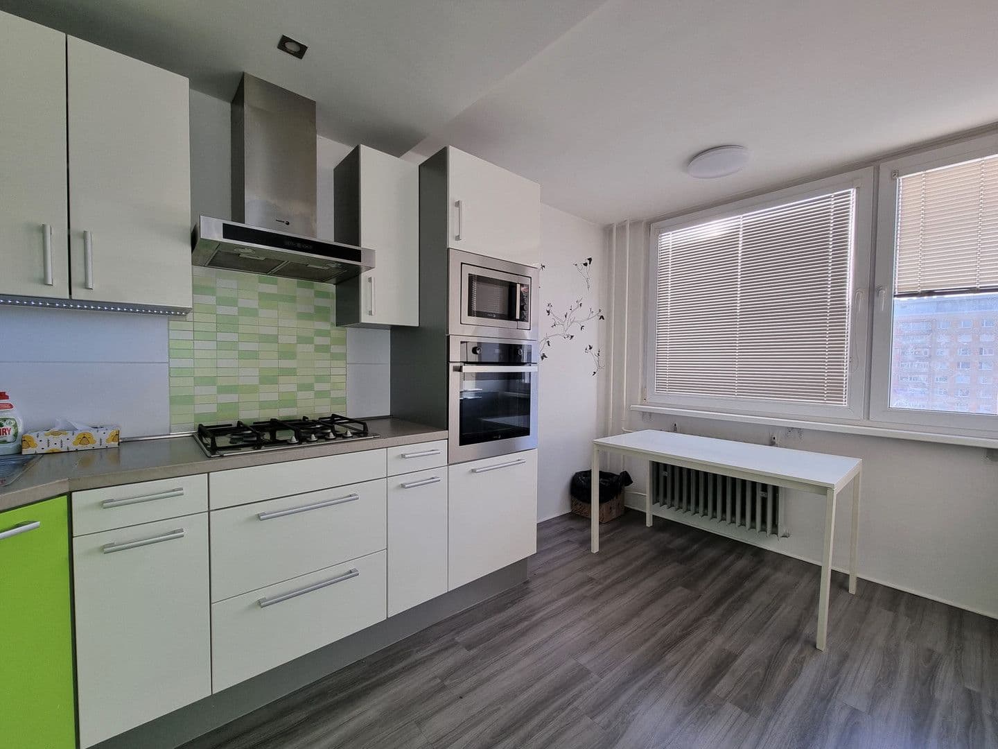 3 bedroom flat to rent, 64 m², Taussigova, Prague, Prague 3 bedroom flat to rent, 64 m², Taussigova, Prague, Prague