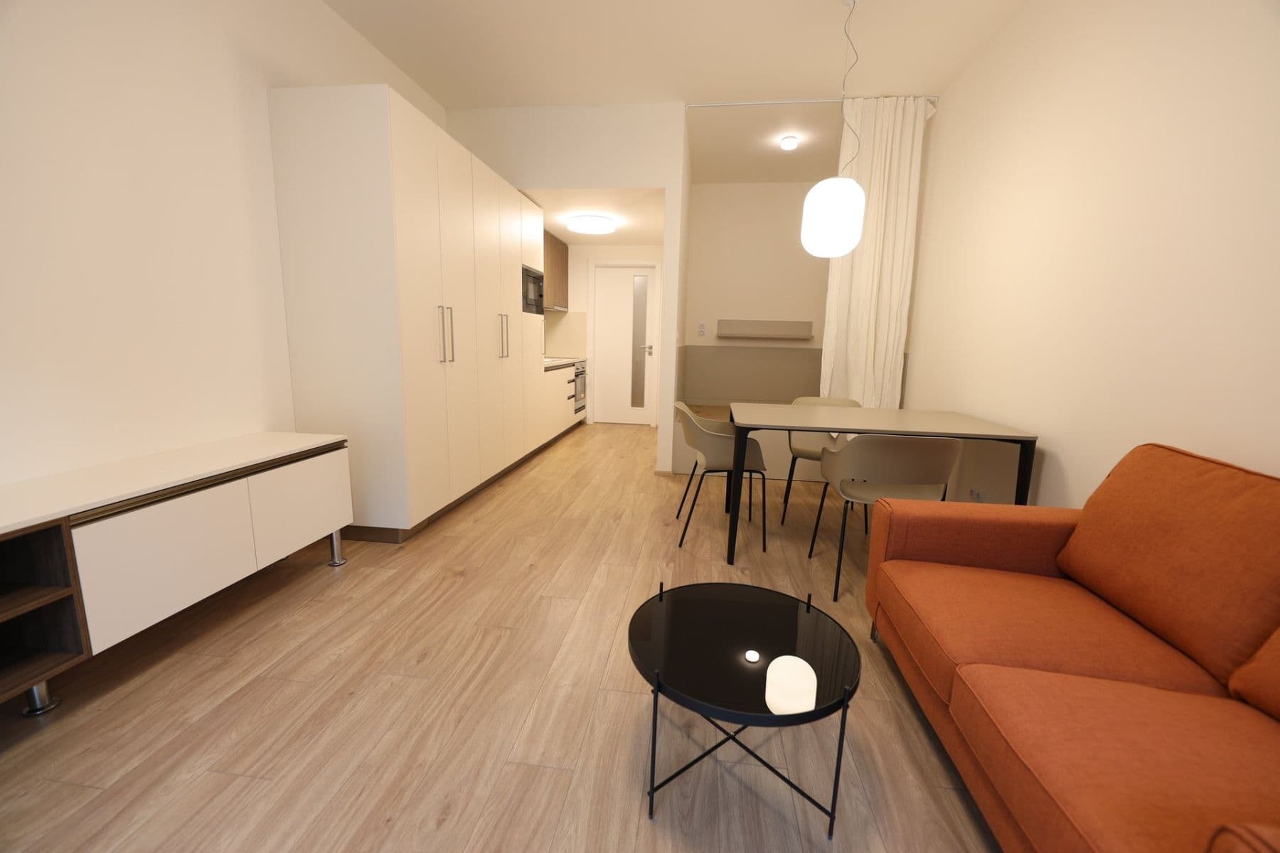 Studio flat to rent, 38 m², Hartigova, Prague, Prague Studio flat to rent, 38 m², Hartigova, Prague, Prague