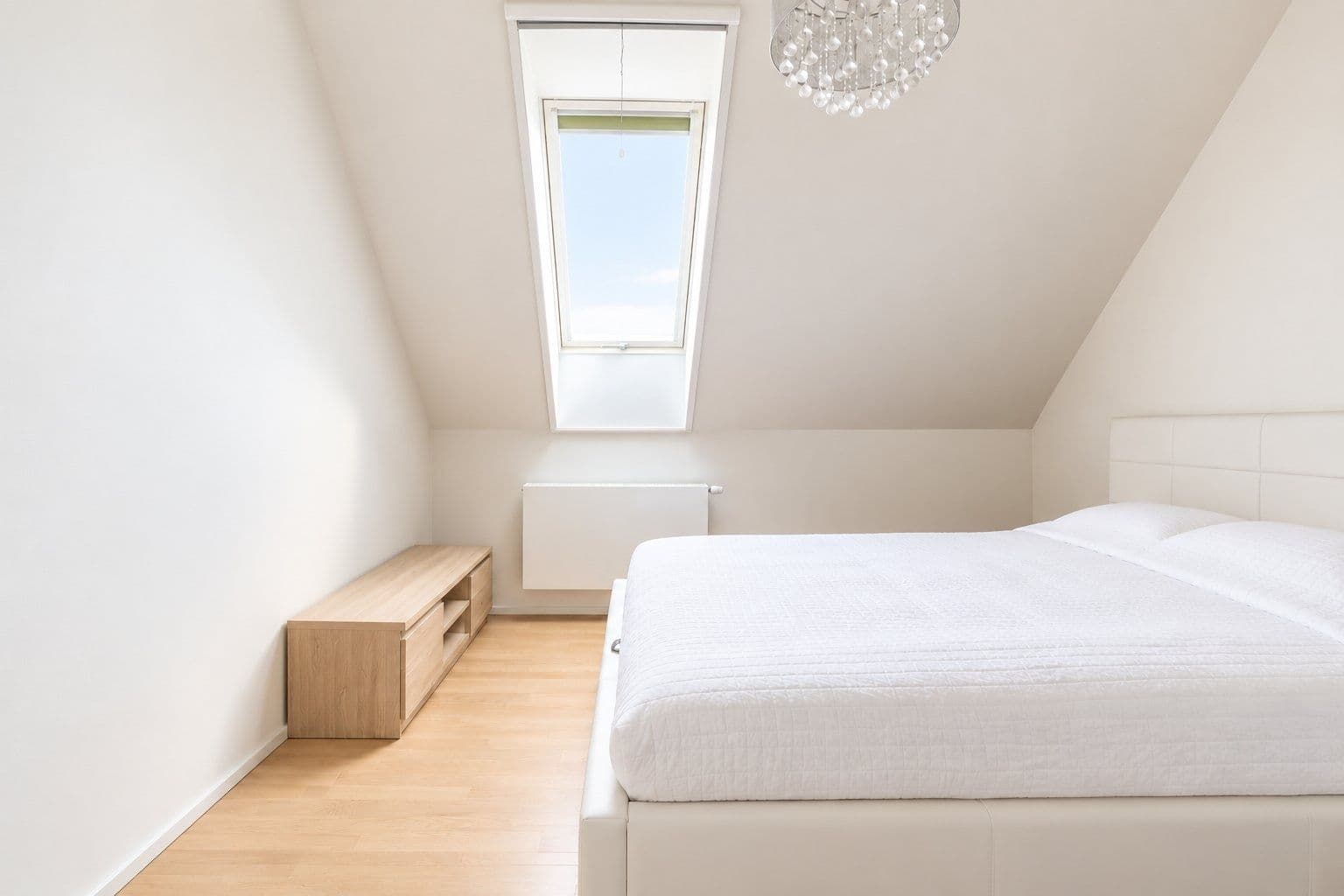 3 bedroom with open-plan kitchen flat to rent, 93 m², Urxova, Prague, Prague 3 bedroom with open-plan kitchen flat to rent, 93 m², Urxova, Prague, Prague