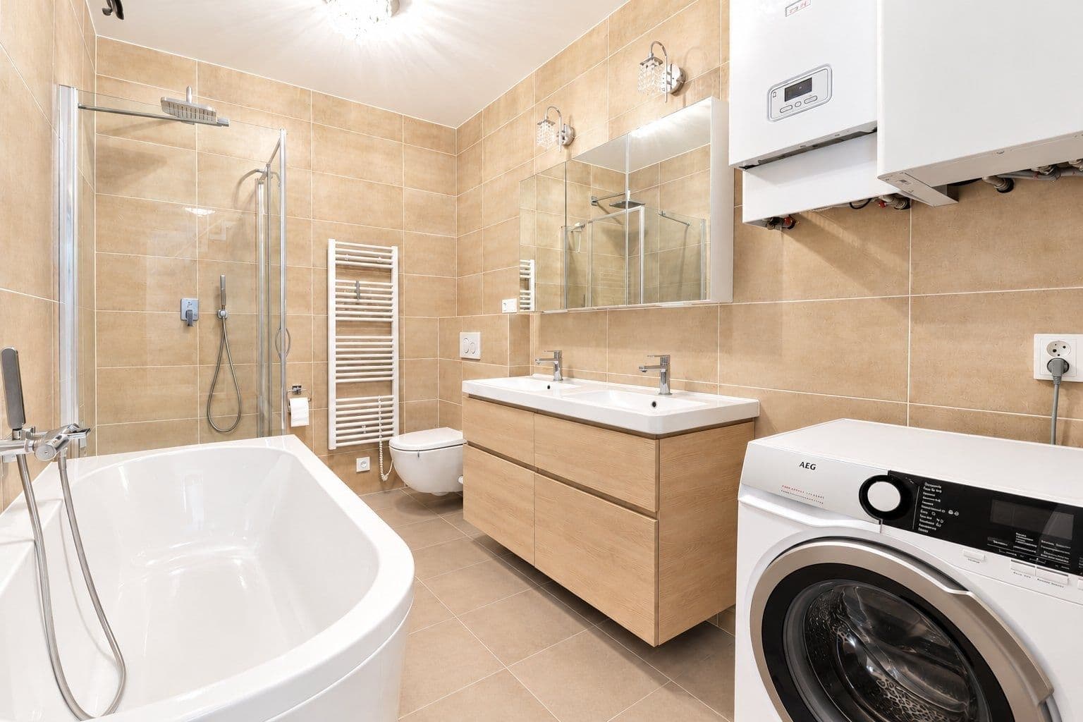 3 bedroom with open-plan kitchen flat to rent, 93 m², Urxova, Prague, Prague 3 bedroom with open-plan kitchen flat to rent, 93 m², Urxova, Prague, Prague