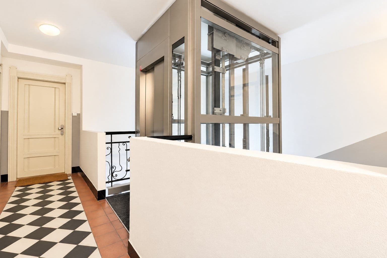3 bedroom with open-plan kitchen flat to rent, 93 m², Urxova, Prague, Prague 3 bedroom with open-plan kitchen flat to rent, 93 m², Urxova, Prague, Prague
