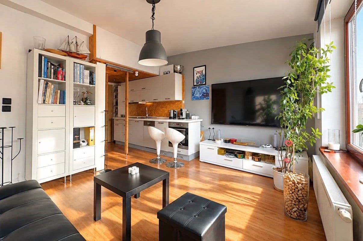 1 bedroom with open-plan kitchen flat for sale, 44 m², Buchovcova, Prague, Prague 1 bedroom with open-plan kitchen flat for sale, 44 m², Buchovcova, Prague, Prague