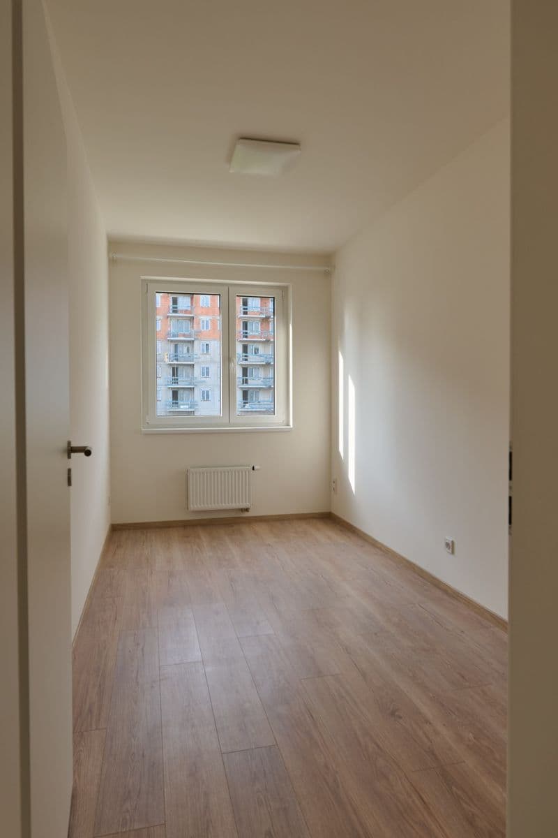 2 bedroom with open-plan kitchen flat to rent, 63 m², Arnošta Staňka, Prague, Prague 2 bedroom with open-plan kitchen flat to rent, 63 m², Arnošta Staňka, Prague, Prague