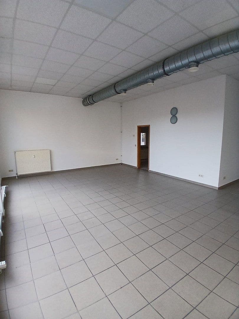 office to rent, 115 m², Porsestr. 3, Dessau-Rosslau, Saxony-Anhalt office to rent, 115 m², Porsestr. 3, Dessau-Rosslau, Saxony-Anhalt