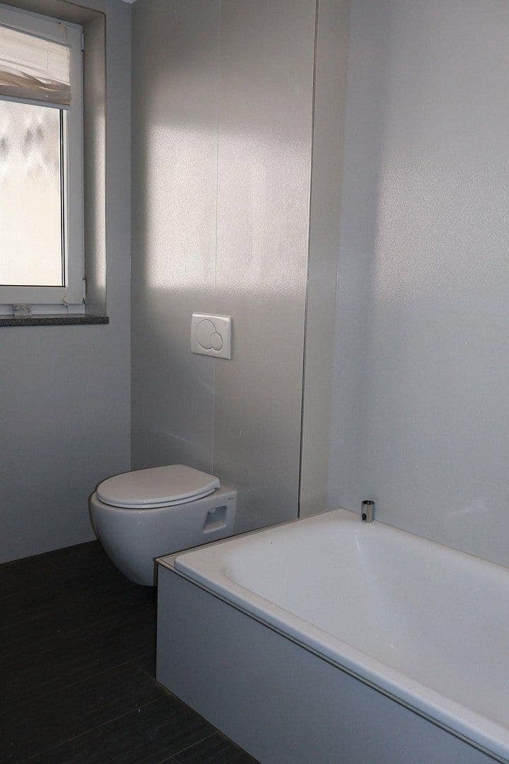 2 bedroom with open-plan kitchen flat to rent, 119 m², Wehr, Baden-Württemberg 2 bedroom with open-plan kitchen flat to rent, 119 m², Wehr, Baden-Württemberg