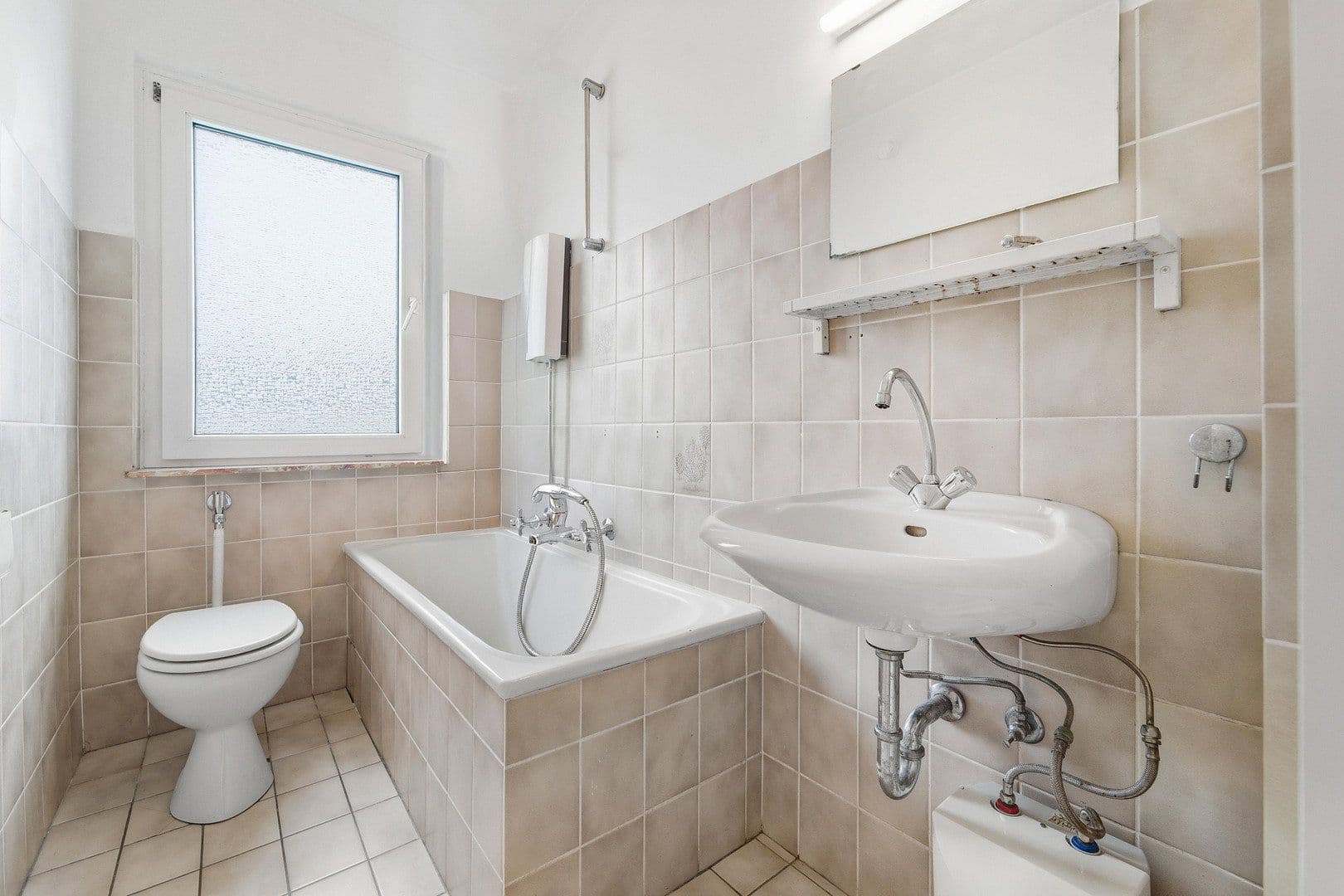 1 bedroom flat to rent, 35 m², Nieberdingstraße 40, Essen, North Rhine-Westphalia 1 bedroom flat to rent, 35 m², Nieberdingstraße 40, Essen, North Rhine-Westphalia