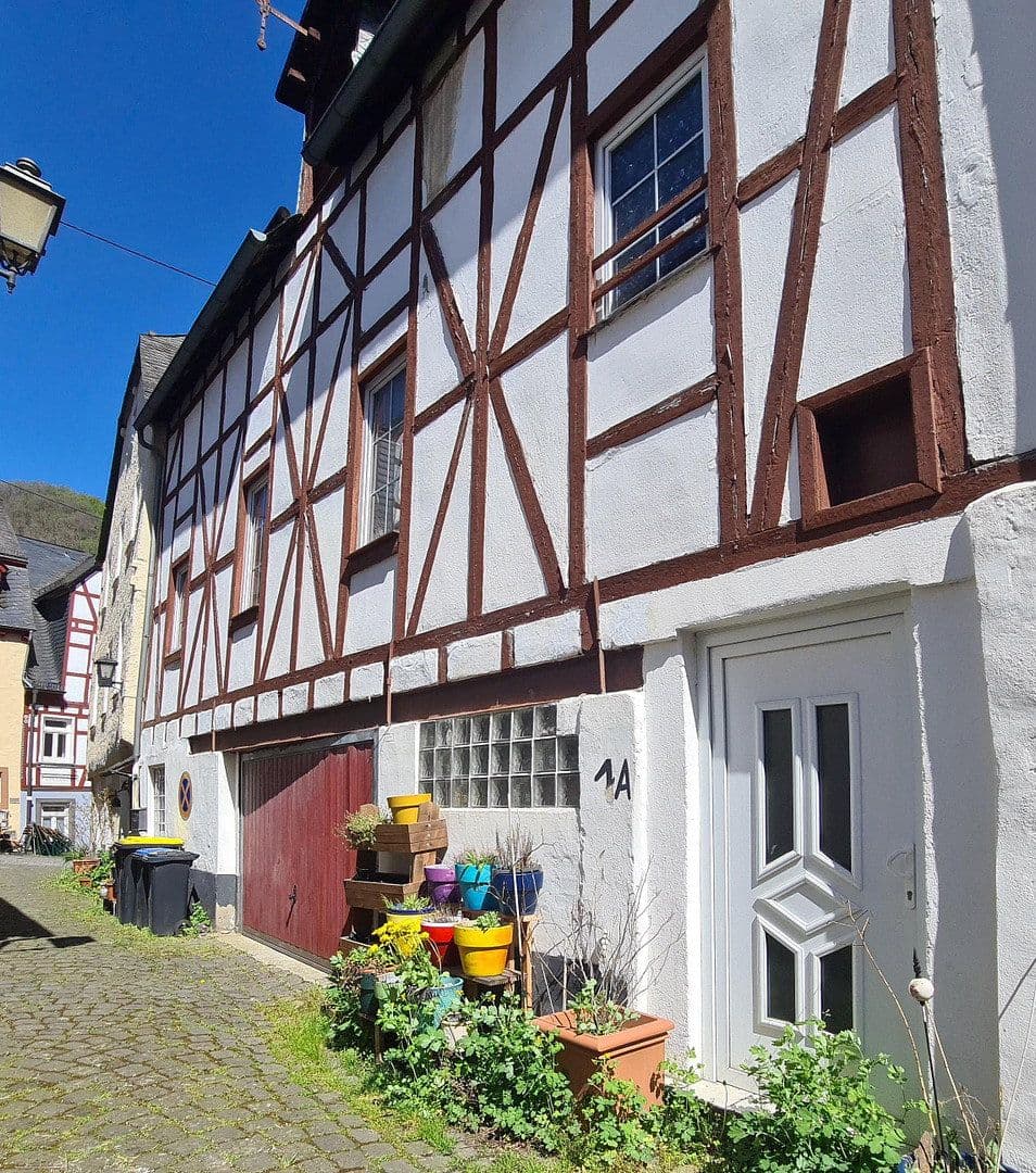 house for sale, 374 m², Monreal, Rhineland-Palatinate house for sale, 374 m², Monreal, Rhineland-Palatinate