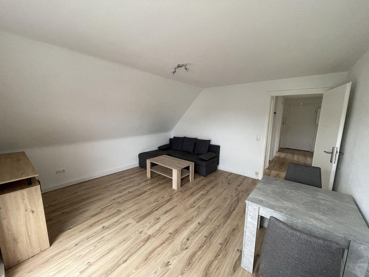 1 bedroom with open-plan kitchen flat to rent, 65 m², Forster Weg, Hamelin, Lower Saxony 1 bedroom with open-plan kitchen flat to rent, 65 m², Forster Weg, Hamelin, Lower Saxony