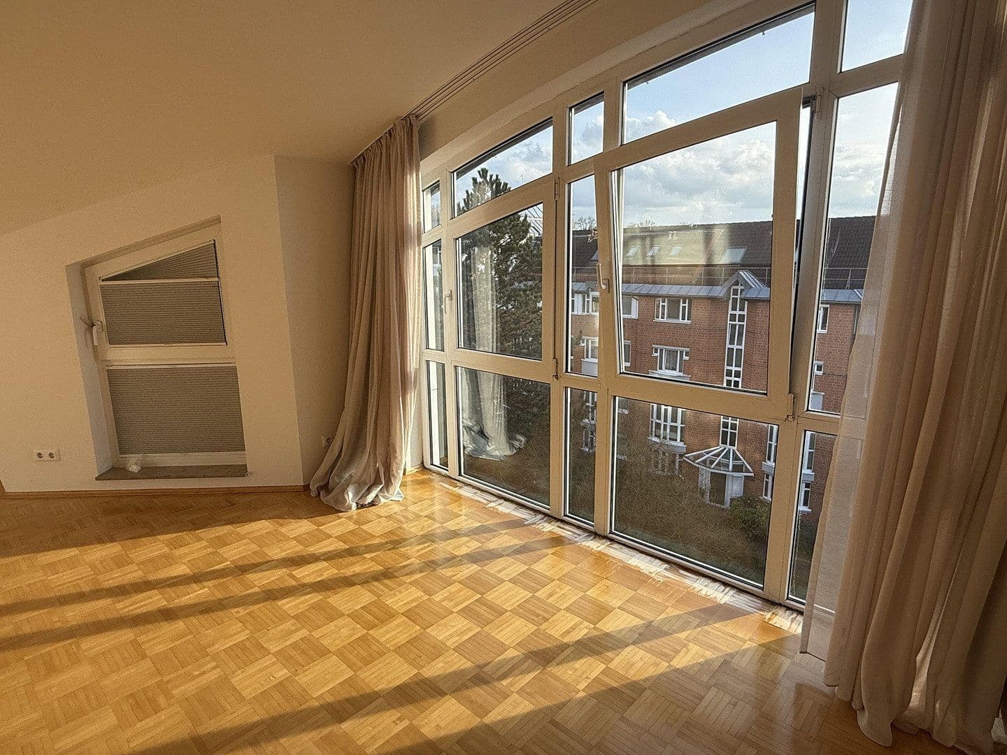 1 bedroom with open-plan kitchen flat for sale, 79 m², Bremen, Bremen 1 bedroom with open-plan kitchen flat for sale, 79 m², Bremen, Bremen