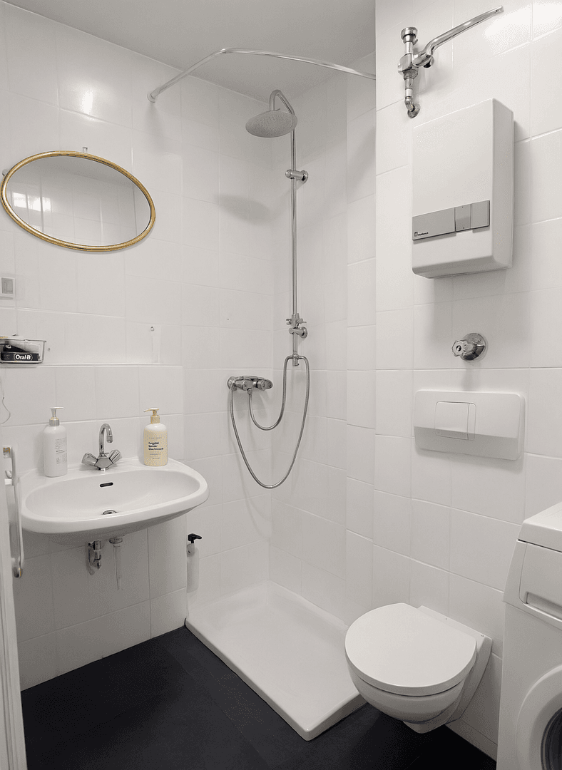Studio flat for sale, 28 m², Vorgebirgsstraße 39, Bonn, North Rhine-Westphalia Studio flat for sale, 28 m², Vorgebirgsstraße 39, Bonn, North Rhine-Westphalia