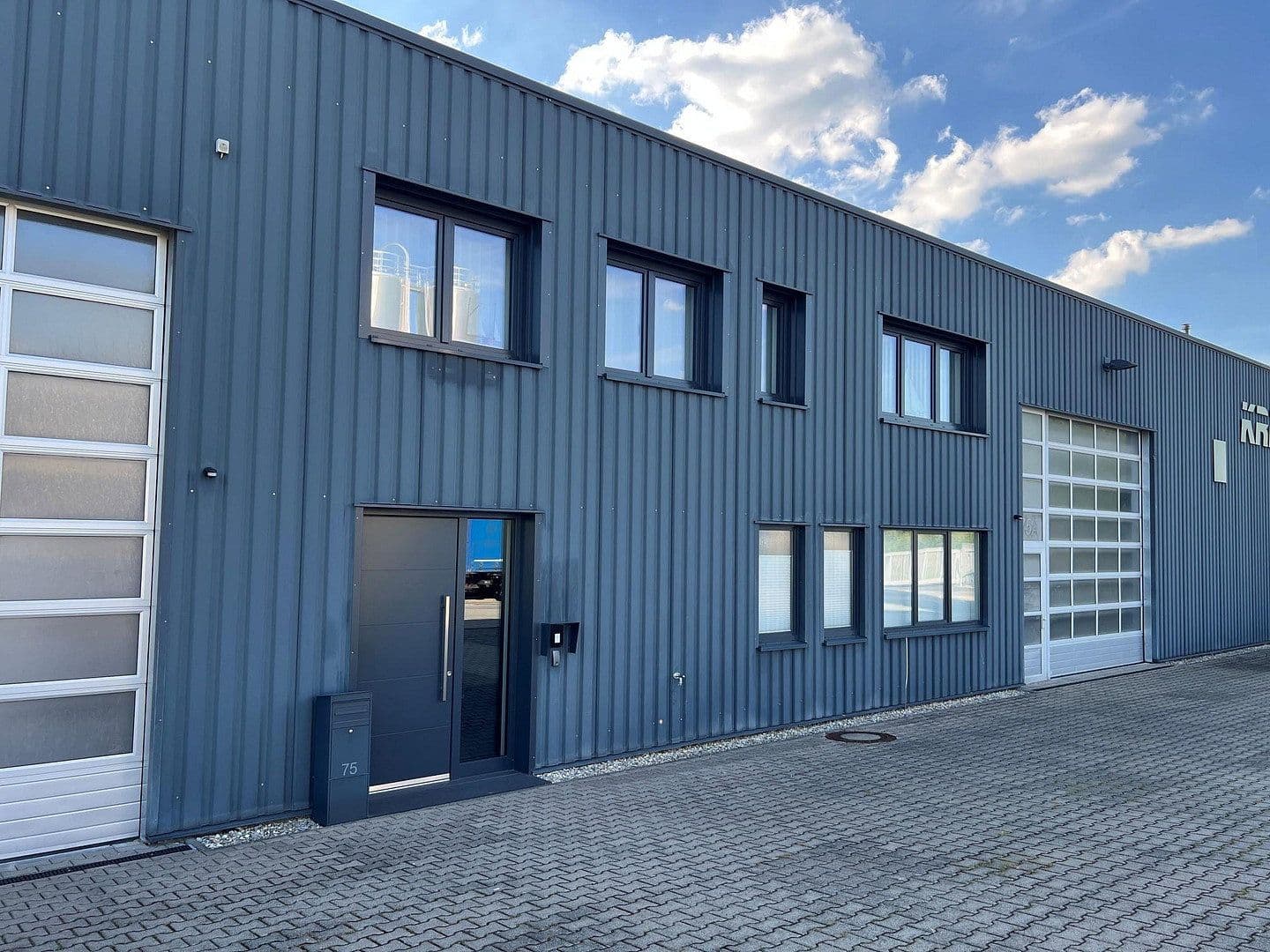 non-residential property for sale, 2,254 m², Leopoldshöhe, North Rhine-Westphalia non-residential property for sale, 2,254 m², Leopoldshöhe, North Rhine-Westphalia