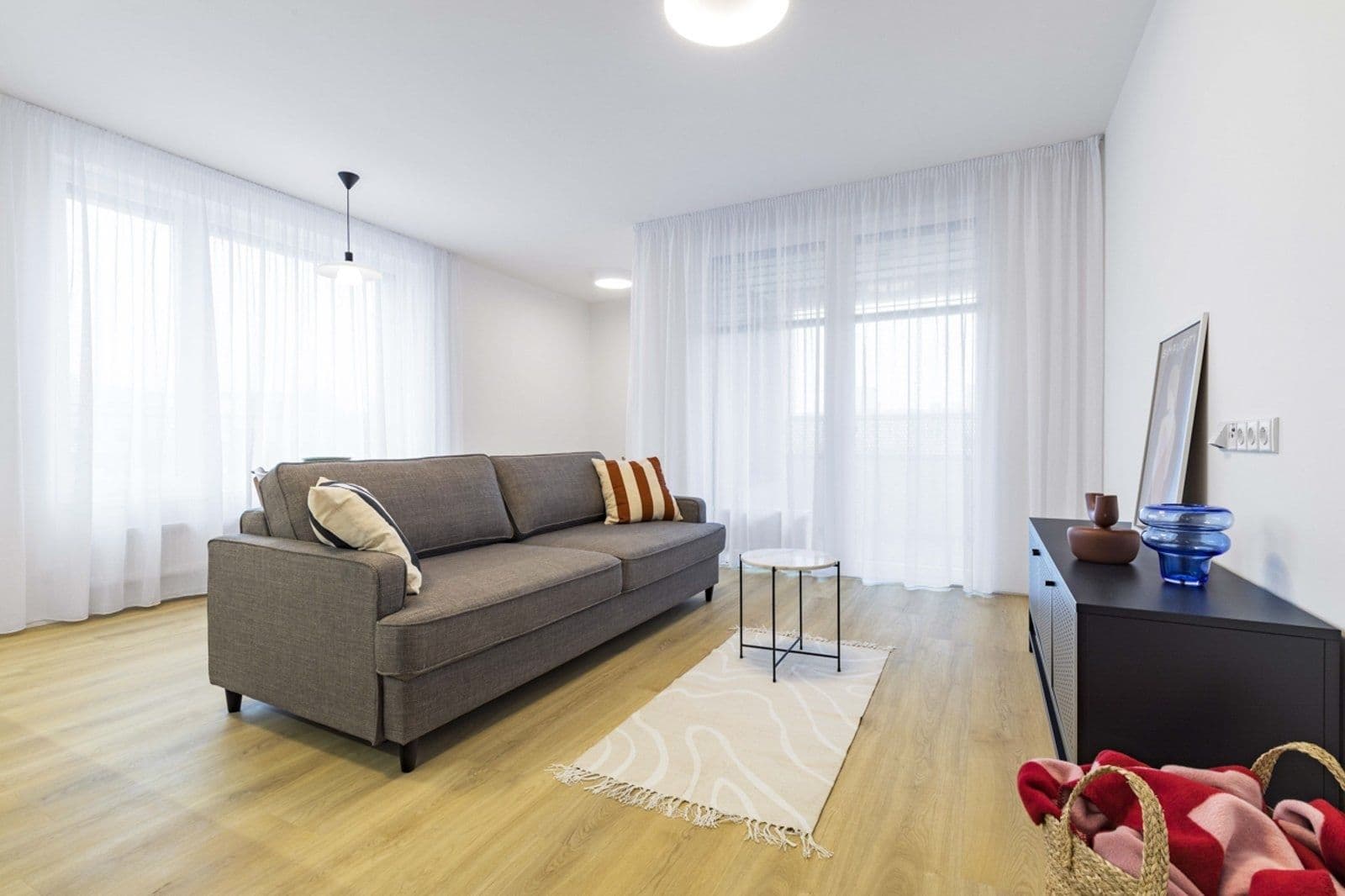 1 bedroom with open-plan kitchen flat to rent, 57 m², U Pergamenky, Prague, Prague 1 bedroom with open-plan kitchen flat to rent, 57 m², U Pergamenky, Prague, Prague