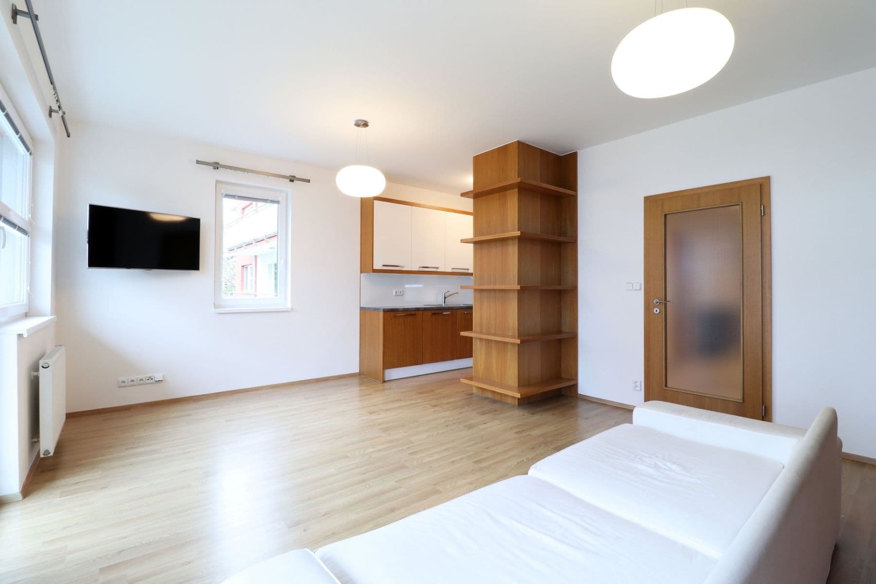 2 bedroom with open-plan kitchen flat to rent, 81 m², Nad Akcízem, Prague, Prague 2 bedroom with open-plan kitchen flat to rent, 81 m², Nad Akcízem, Prague, Prague