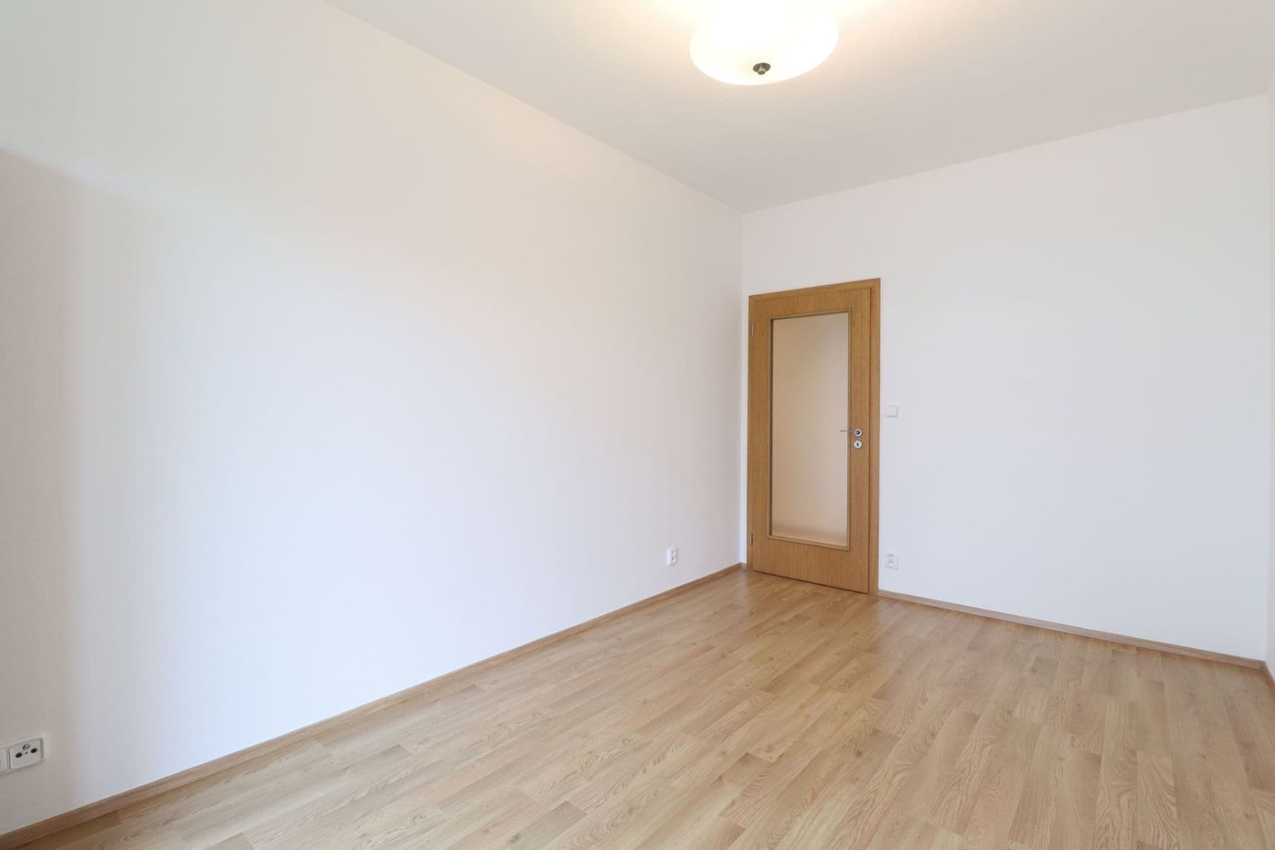 2 bedroom with open-plan kitchen flat to rent, 81 m², Nad Akcízem, Prague, Prague 2 bedroom with open-plan kitchen flat to rent, 81 m², Nad Akcízem, Prague, Prague