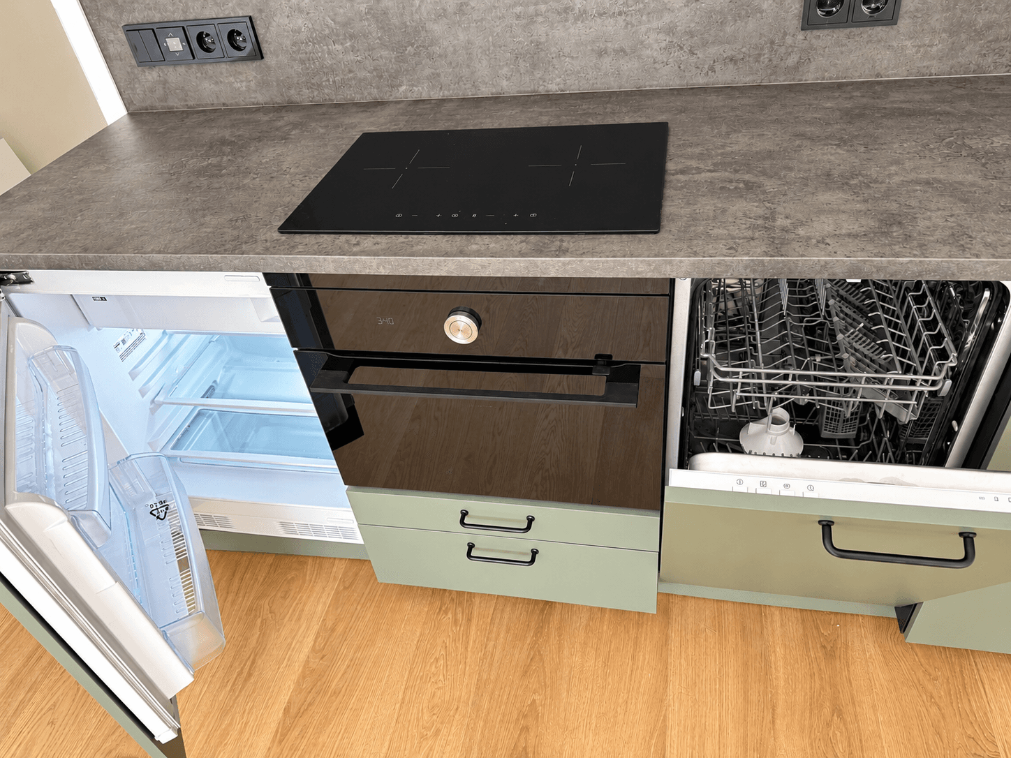 Studio flat to rent, 44 m², Gočárova třída, Hradec Králové, Královéhradecký Region Studio flat to rent, 44 m², Gočárova třída, Hradec Králové, Královéhradecký Region