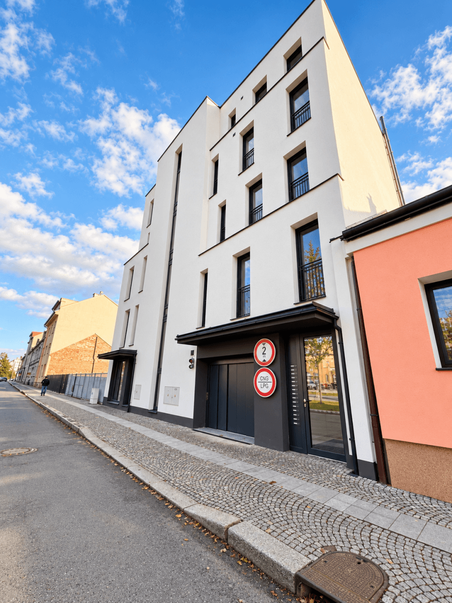 Studio flat to rent, 44 m², Gočárova třída, Hradec Králové, Královéhradecký Region Studio flat to rent, 44 m², Gočárova třída, Hradec Králové, Královéhradecký Region