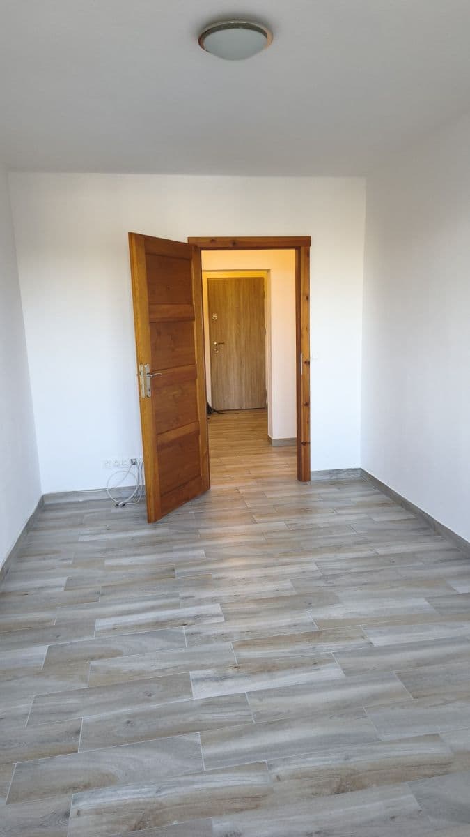 2 bedroom with open-plan kitchen flat to rent, 58 m², Pod Strání, Prague, Prague 2 bedroom with open-plan kitchen flat to rent, 58 m², Pod Strání, Prague, Prague