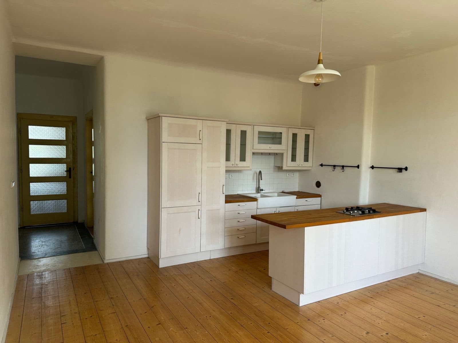 1 bedroom with open-plan kitchen flat to rent, 80 m², U Vody, Prague, Prague 1 bedroom with open-plan kitchen flat to rent, 80 m², U Vody, Prague, Prague