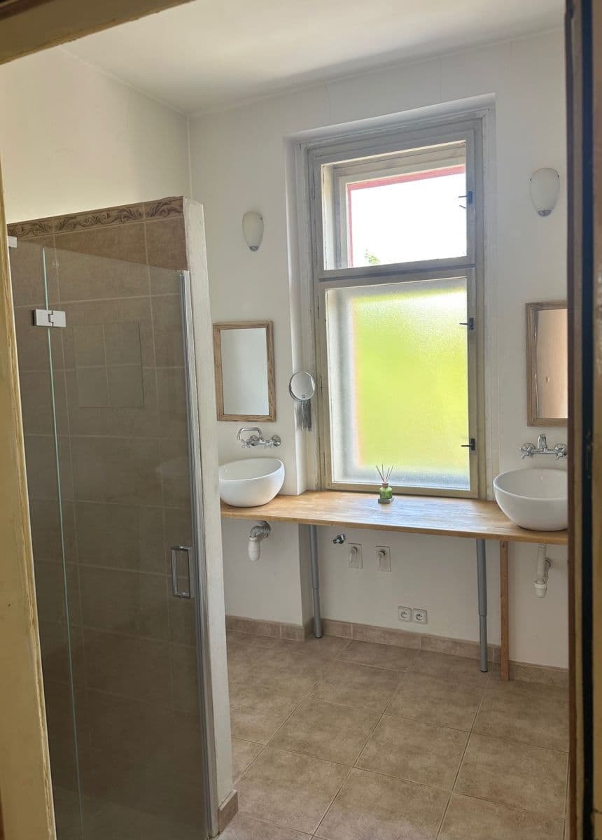 1 bedroom with open-plan kitchen flat to rent, 80 m², U Vody, Prague, Prague 1 bedroom with open-plan kitchen flat to rent, 80 m², U Vody, Prague, Prague