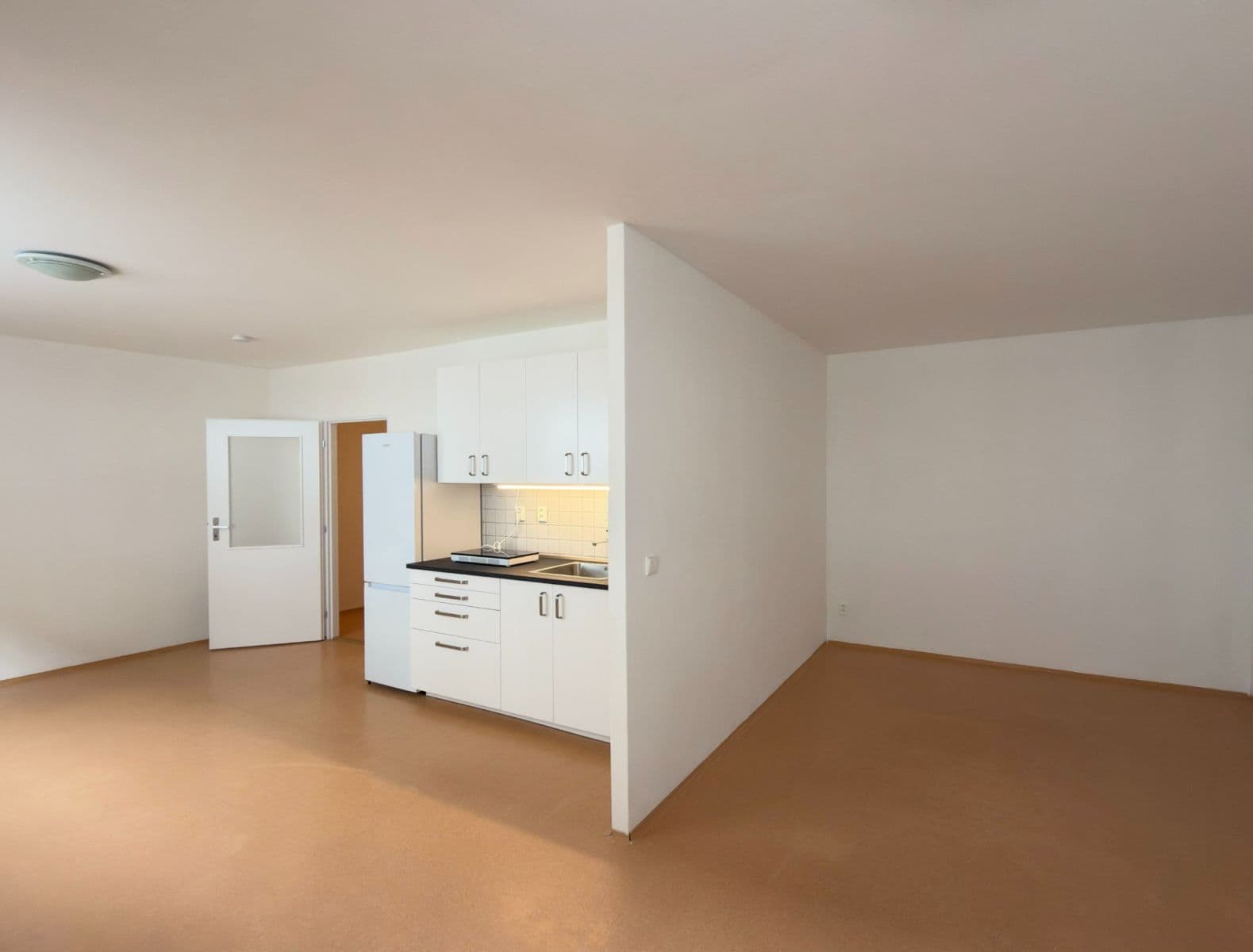 Studio flat to rent, 39 m², Zbynická, Prague, Prague Studio flat to rent, 39 m², Zbynická, Prague, Prague