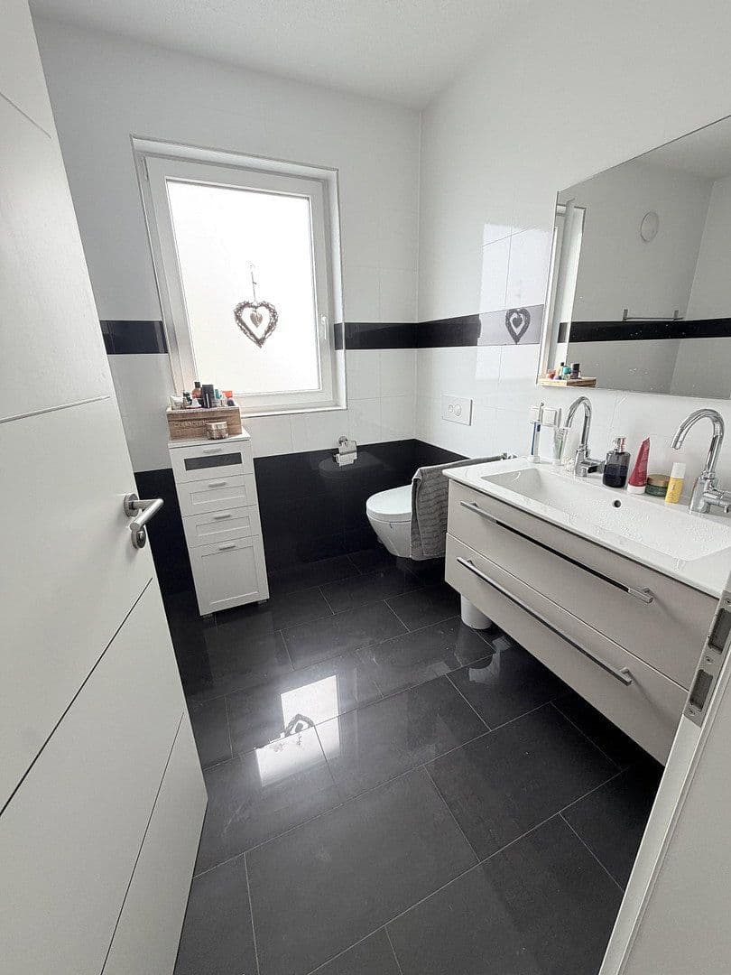3 bedroom flat for sale, 91 m², Willroth, Rhineland-Palatinate 3 bedroom flat for sale, 91 m², Willroth, Rhineland-Palatinate