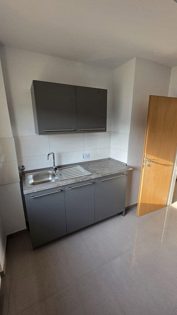 2 bedroom flat to rent, 61 m², Van-Leyden-Str. 22, Ludwigshafen am Rhein, Rhineland-Palatinate 2 bedroom flat to rent, 61 m², Van-Leyden-Str. 22, Ludwigshafen am Rhein, Rhineland-Palatinate