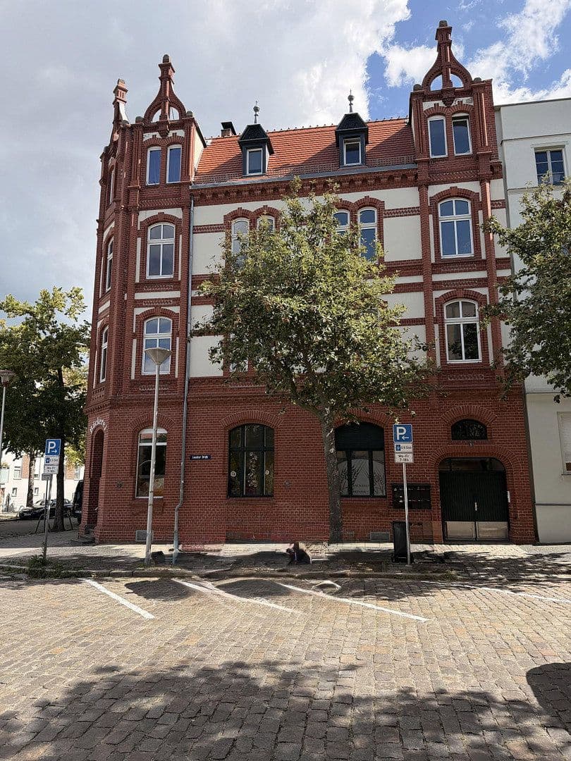flat to rent, 207 m², Cottbus, Brandenburg flat to rent, 207 m², Cottbus, Brandenburg