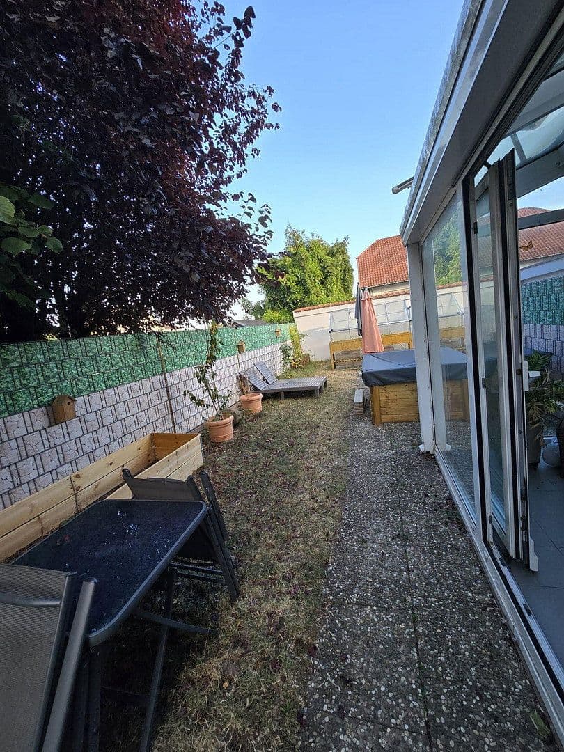 3 bedroom with open-plan kitchen flat for sale, 143 m², Eich, Rhineland-Palatinate 3 bedroom with open-plan kitchen flat for sale, 143 m², Eich, Rhineland-Palatinate