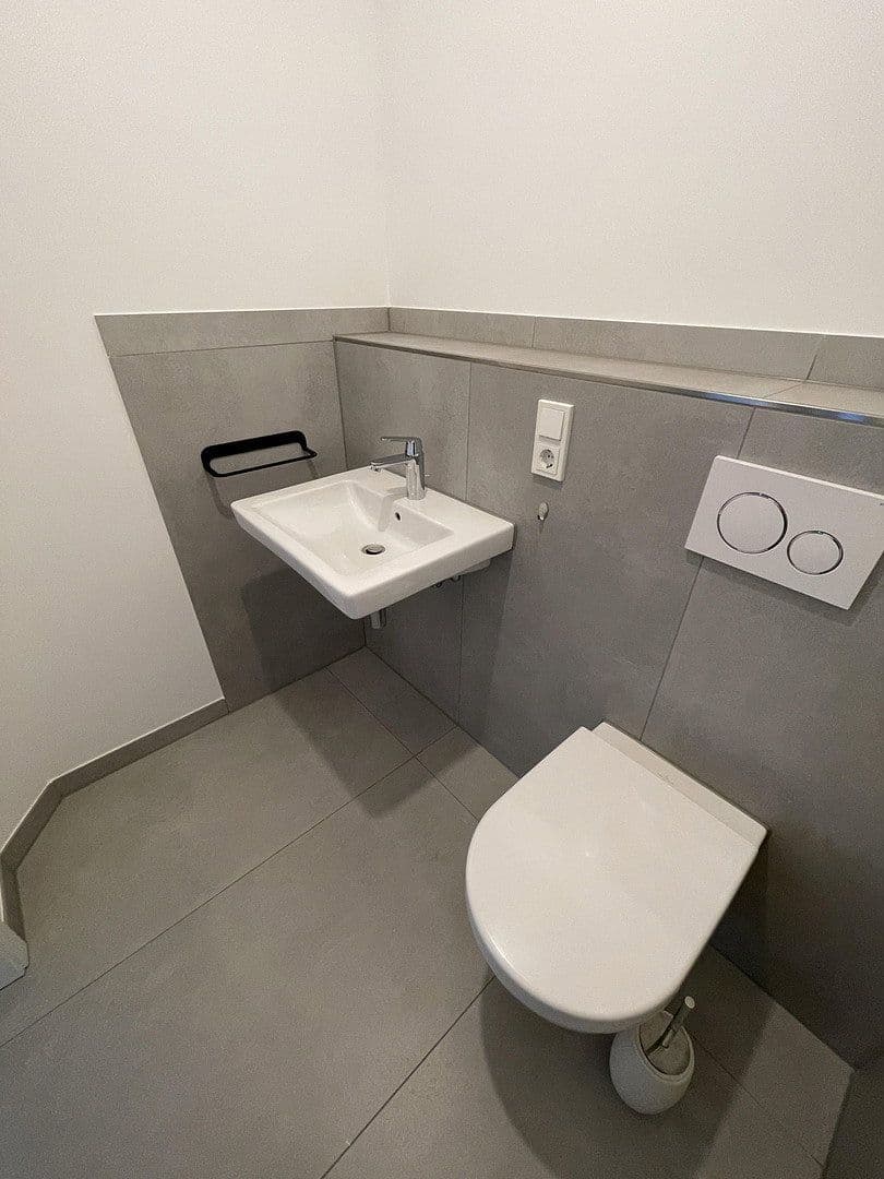 3 bedroom flat to rent, 108 m², Buchenstraße 39, Düsseldorf, North Rhine-Westphalia 3 bedroom flat to rent, 108 m², Buchenstraße 39, Düsseldorf, North Rhine-Westphalia