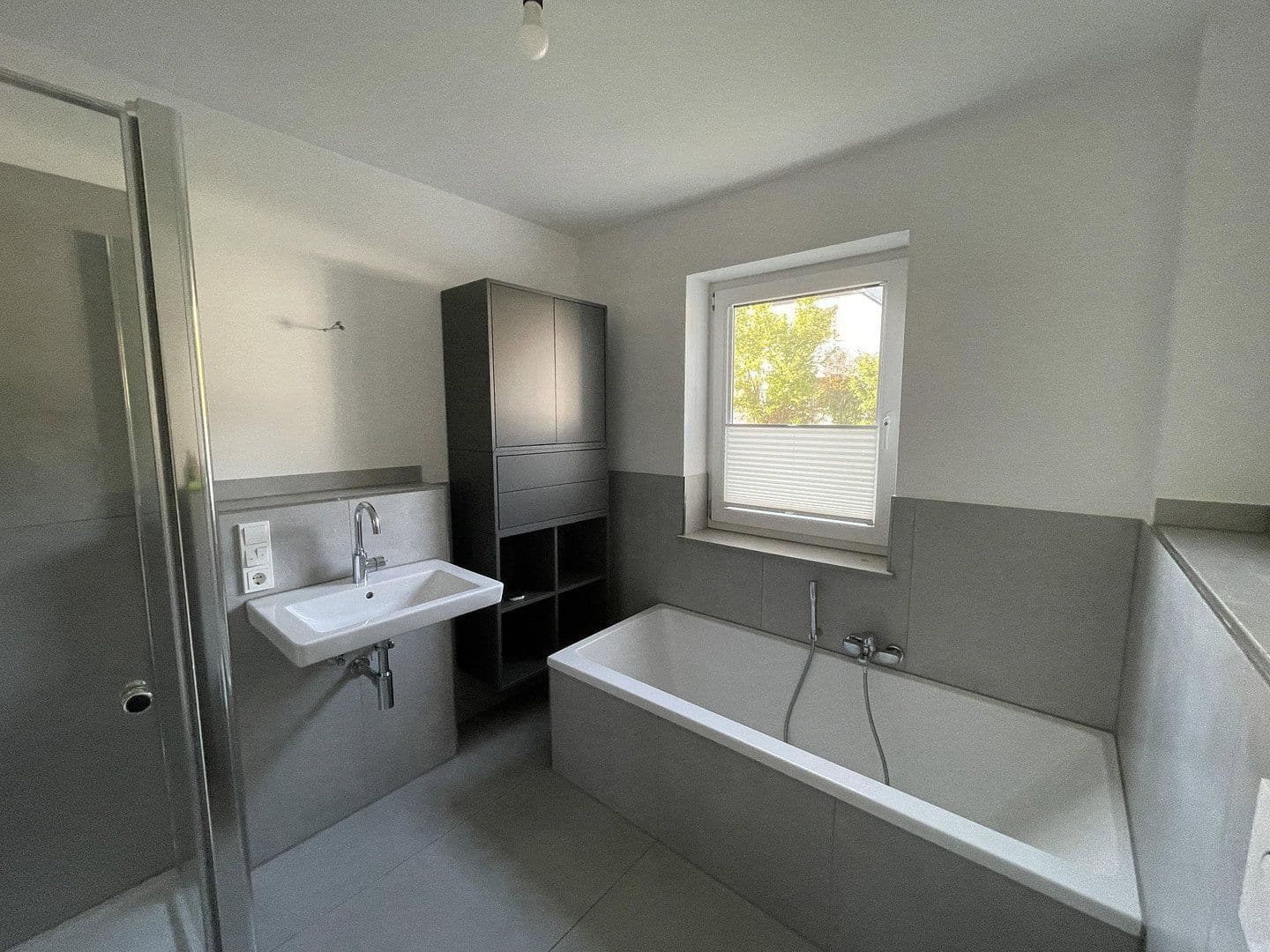 3 bedroom flat to rent, 108 m², Buchenstraße 39, Düsseldorf, North Rhine-Westphalia 3 bedroom flat to rent, 108 m², Buchenstraße 39, Düsseldorf, North Rhine-Westphalia