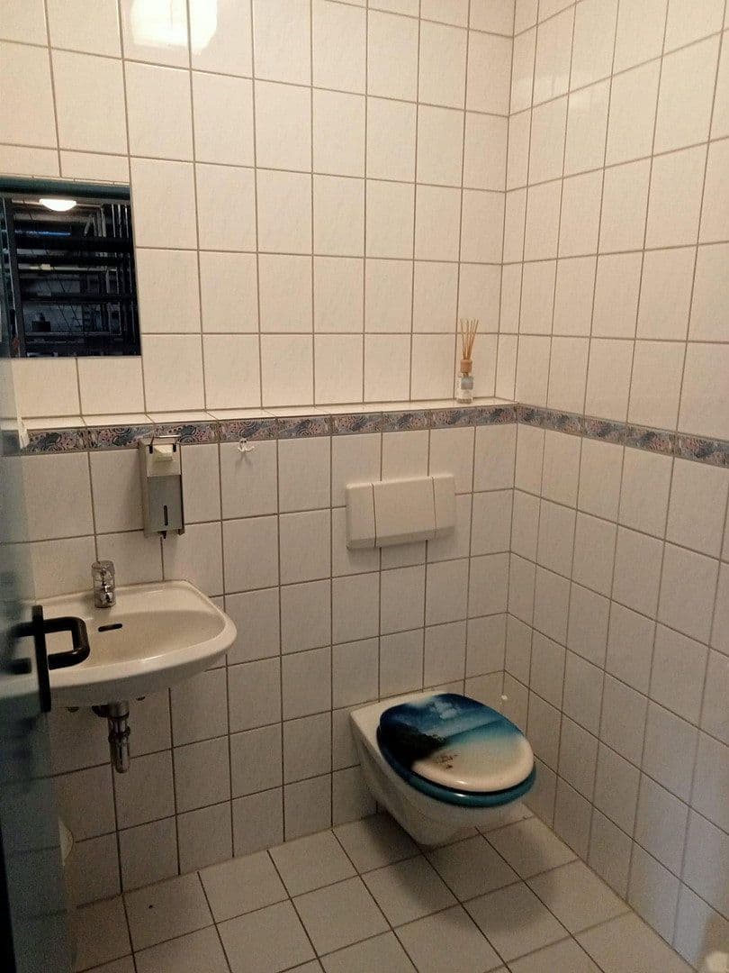 non-residential property to rent, 2,100 m², Auenweg 20, Eichendorf, Bavaria non-residential property to rent, 2,100 m², Auenweg 20, Eichendorf, Bavaria