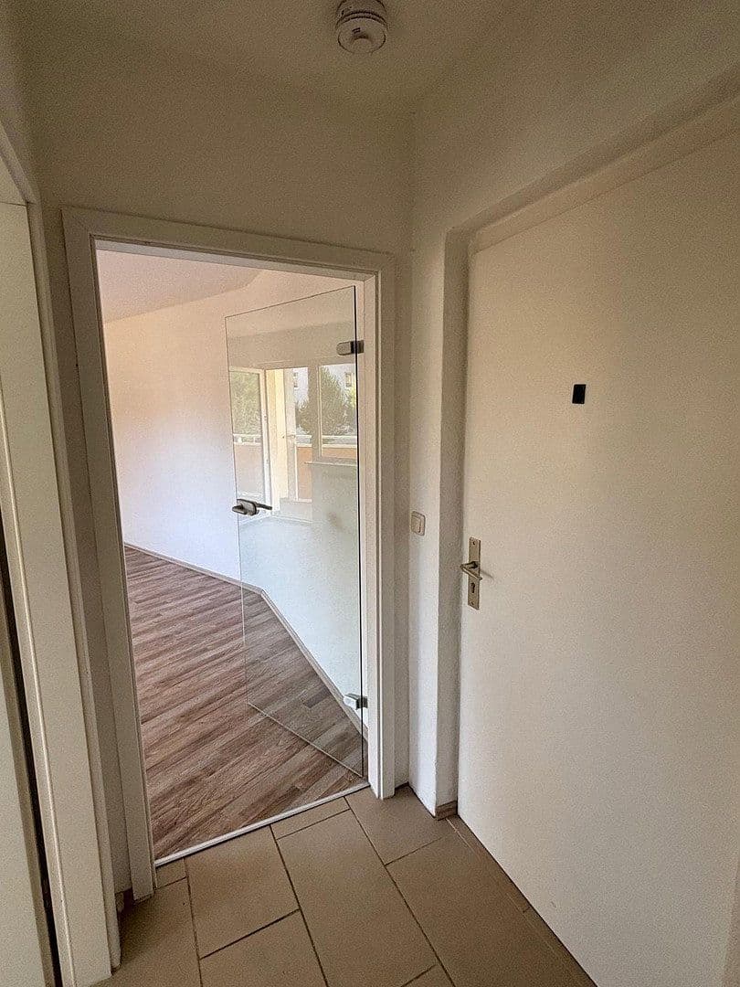 3 bedroom flat to rent, 65 m², Drei Knappen 18, Oberhausen, North Rhine-Westphalia 3 bedroom flat to rent, 65 m², Drei Knappen 18, Oberhausen, North Rhine-Westphalia