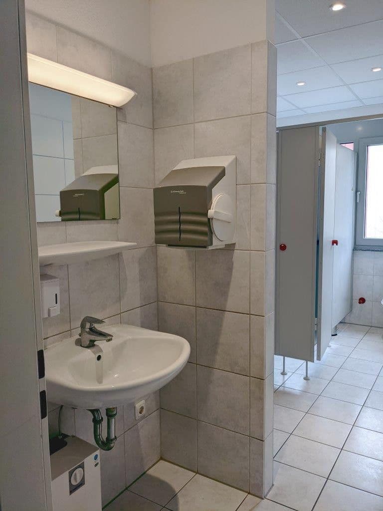 non-residential property to rent, 8,156 m², Gelnhausen, Hesse non-residential property to rent, 8,156 m², Gelnhausen, Hesse